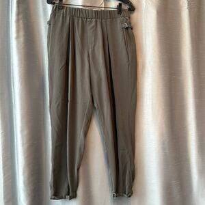 Helmut Lang Army Green Carrot Pant size 6